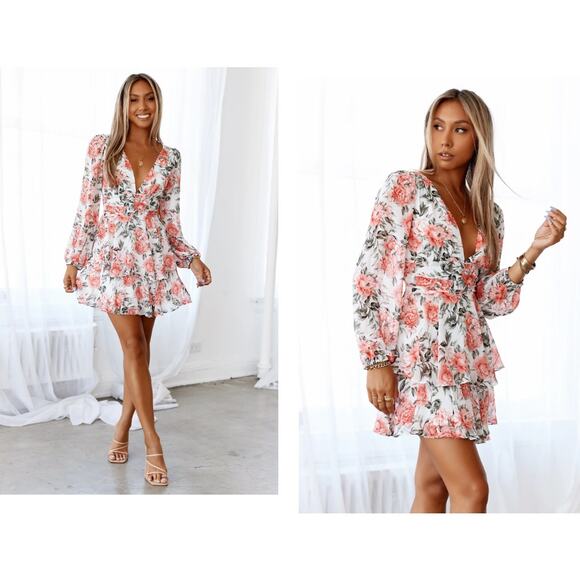 HELLO MOLLY Miami Love Dress Womens Size XS US 2 White Floral Flowy Tiered Mini - Picture 3 of 16